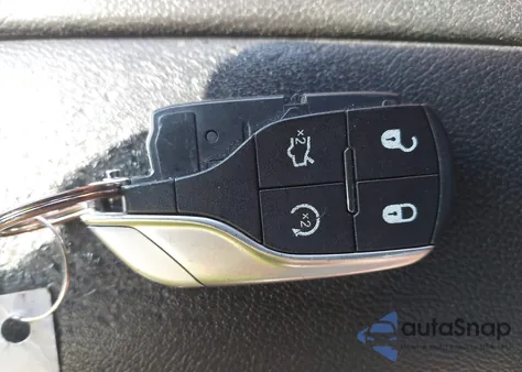 2017 Maserati Levante z USA, uszkodzony, nr VIN ZN661XUS3HX226921